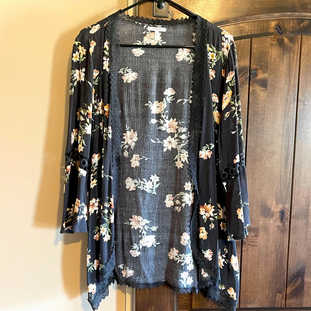 Women’s Large Floral Shawl